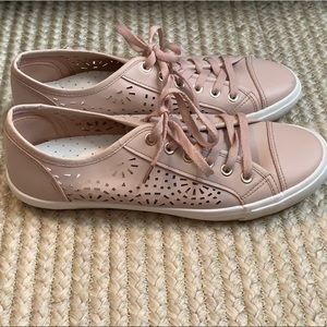 Pink eyelet Comfy Sneakers